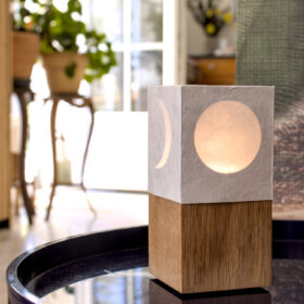 Veilleuse rechargeable à poser "lune mouvante" Ugoku Tsuki